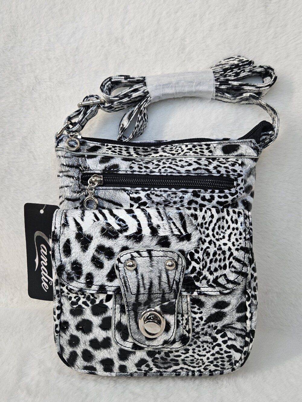 NWT Candie Cheetah Leopard Print Crossbody Bag